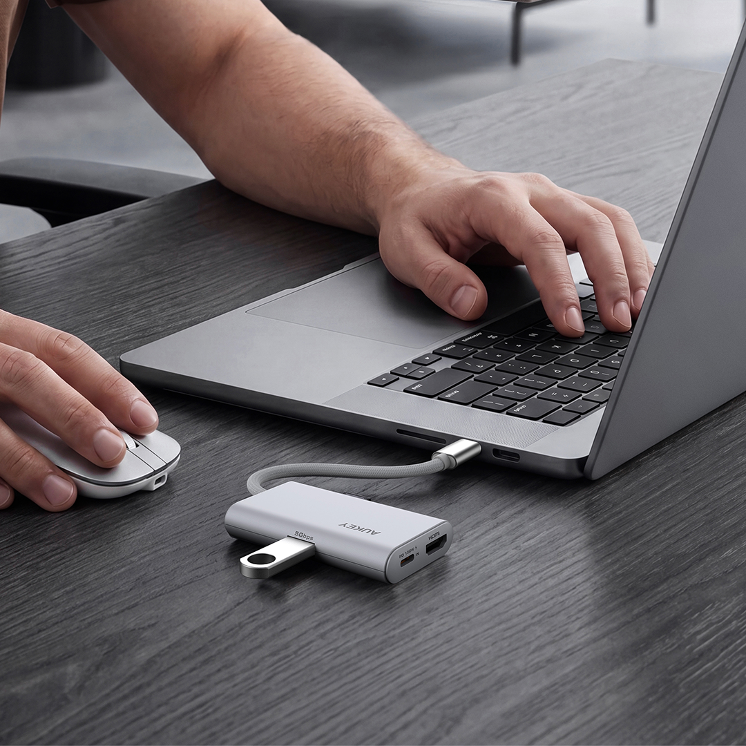 AUKEY UH-CUH06 OfficeDok 5-in-1 Lite USB Hub Adapter